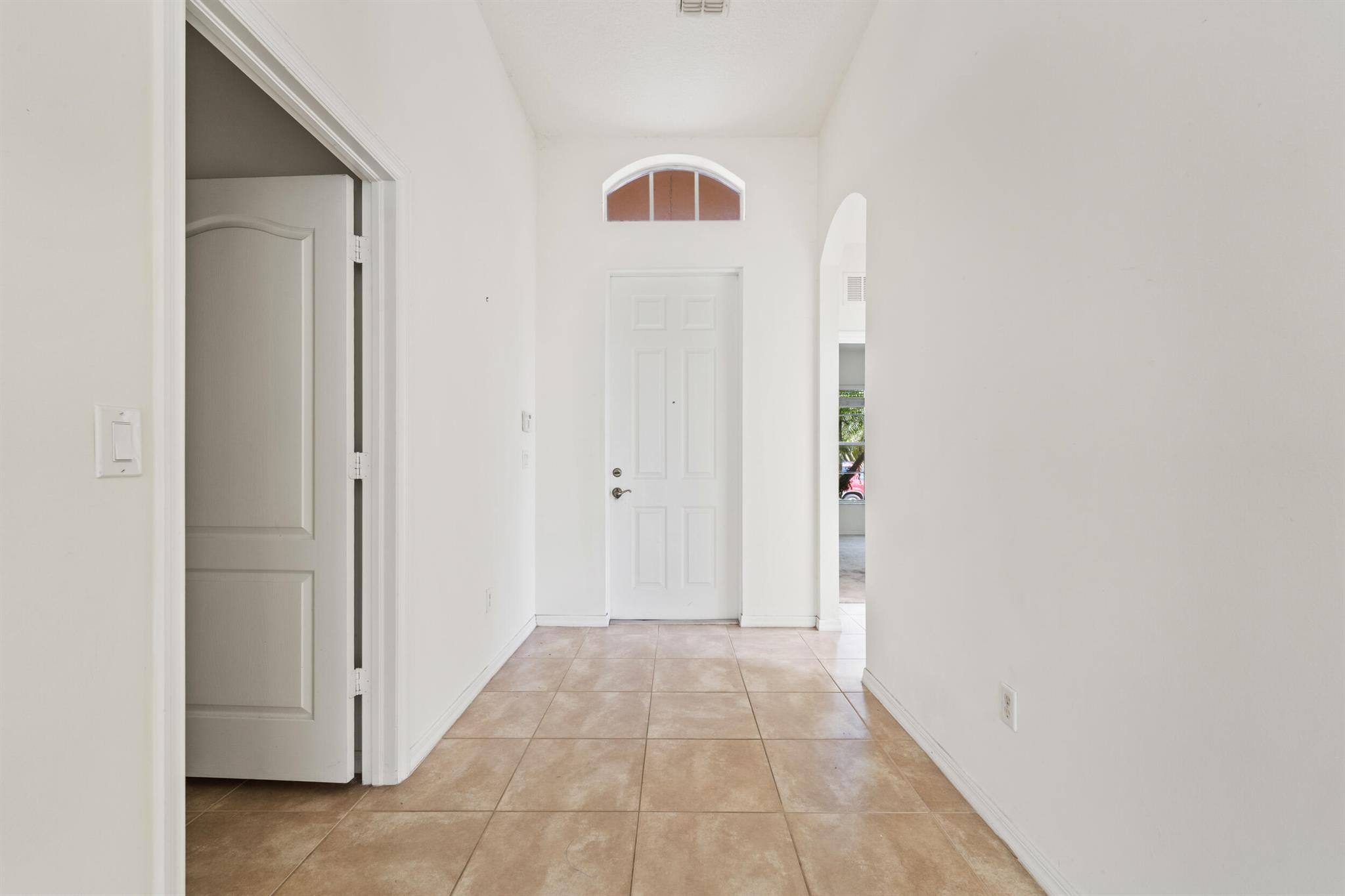 10019 SW Chadwick Drive, Port St Lucie, FL, 34987/$299,000 3 10019 SW Chadwick Drive