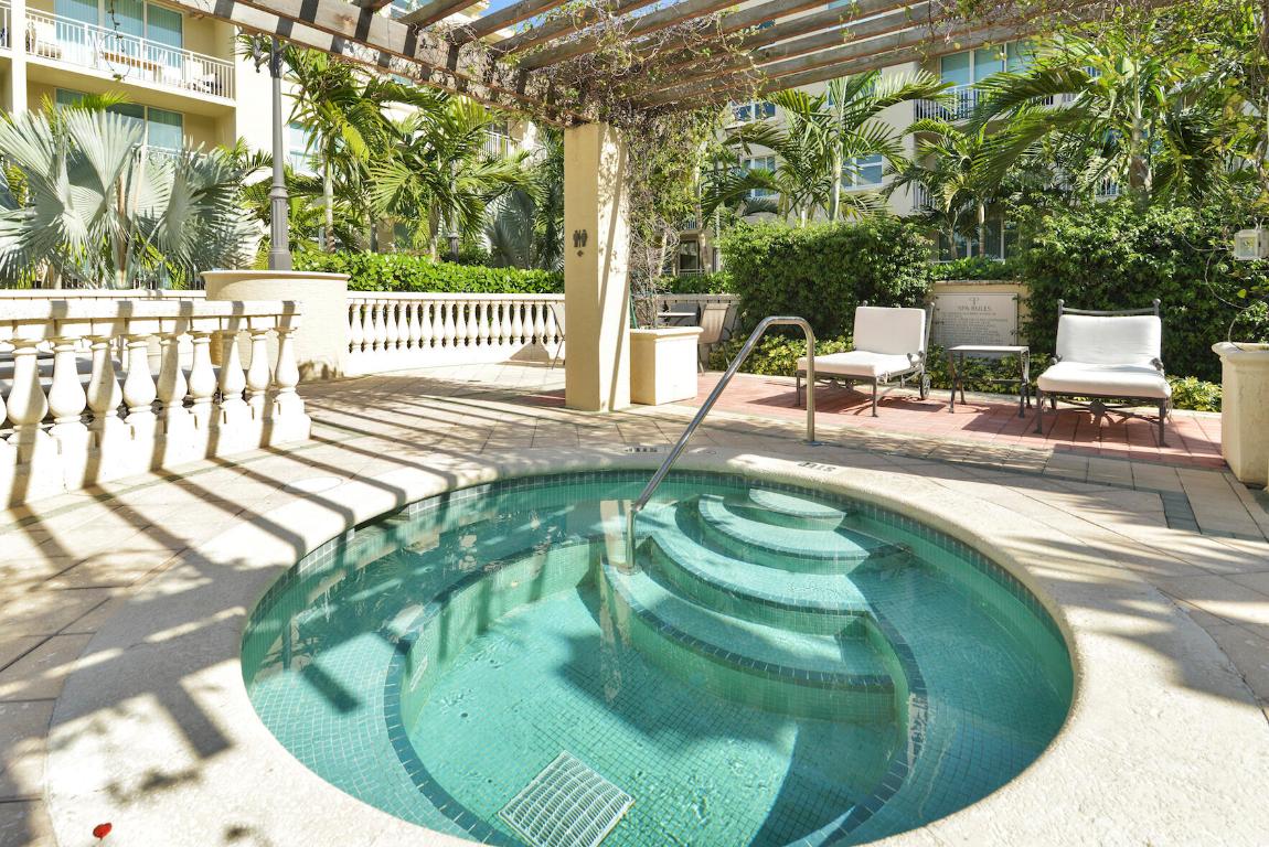 PALMETTO PLACE CONDO - Residential Lease