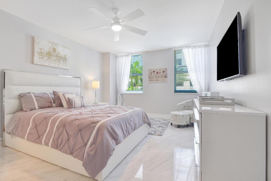 PALMETTO PLACE CONDO - Residential Lease