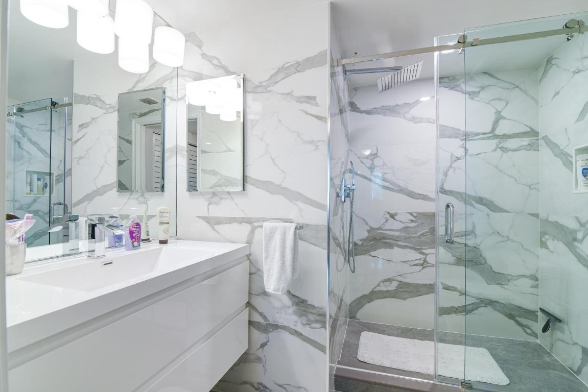 PALMETTO PLACE CONDO - Residential Lease