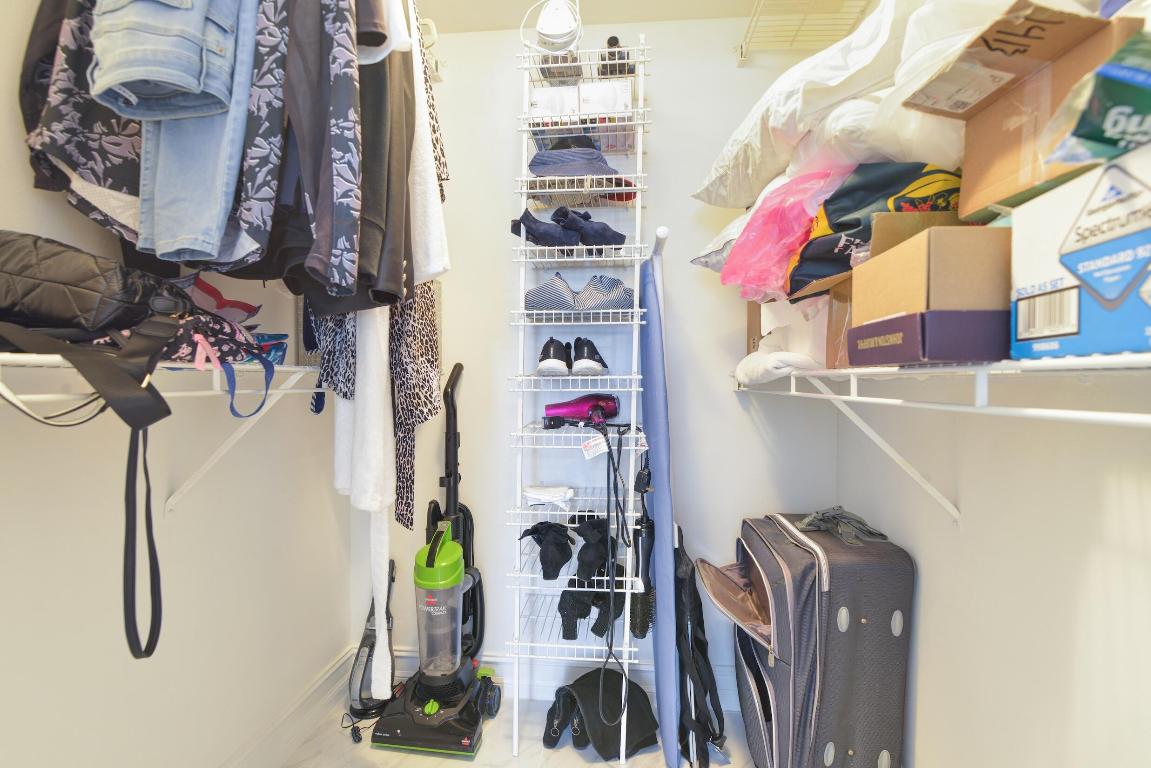 PALMETTO PLACE CONDO - Residential Lease