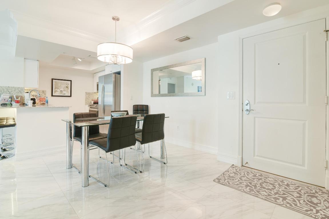 PALMETTO PLACE CONDO - Residential Lease