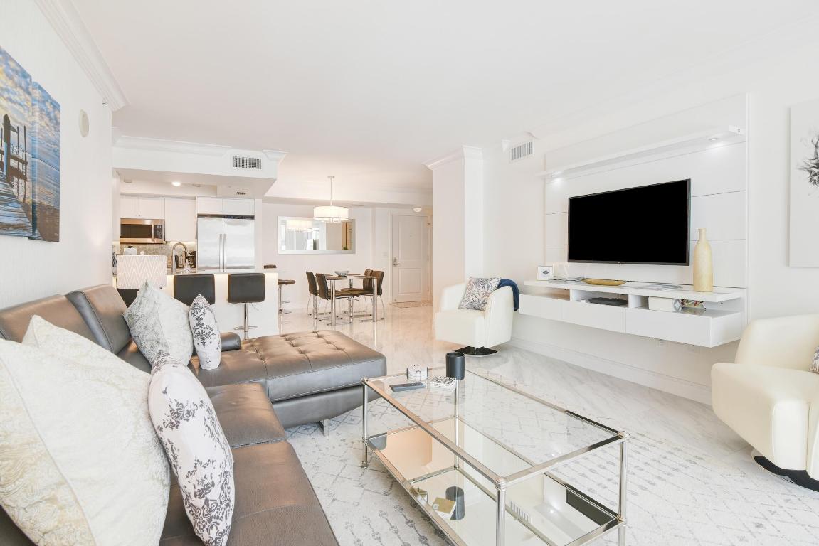 PALMETTO PLACE CONDO - Residential Lease