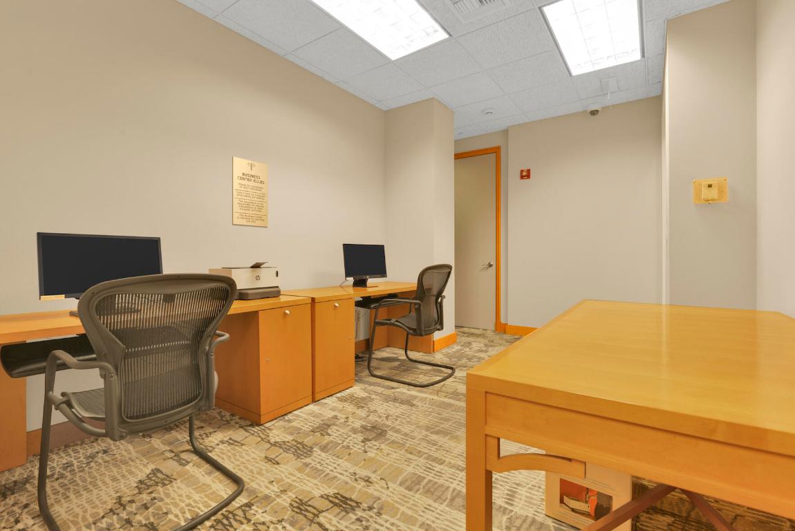 PALMETTO PLACE CONDO - Residential Lease