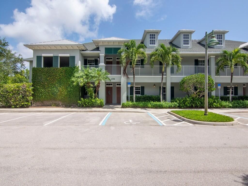 Photo of 4350 Doubles Alley Drive #102, Vero Beach, FL 32967 (MLS # R11155655)