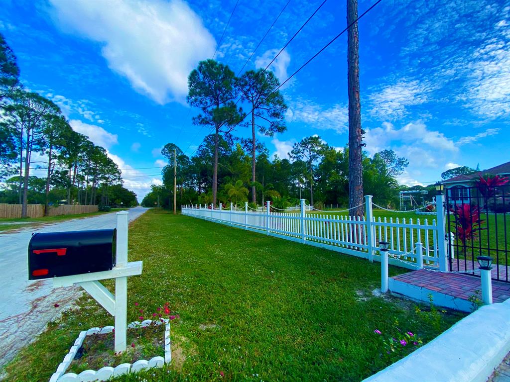 LOXAHATCHEE - Residential