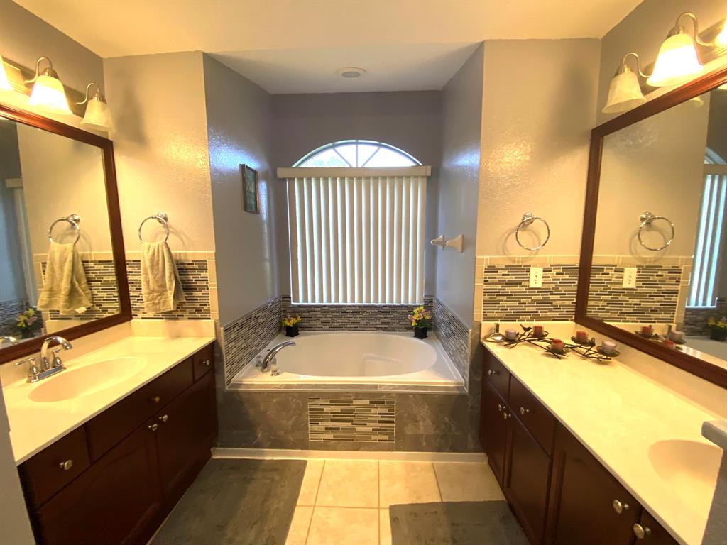 LOXAHATCHEE - Residential