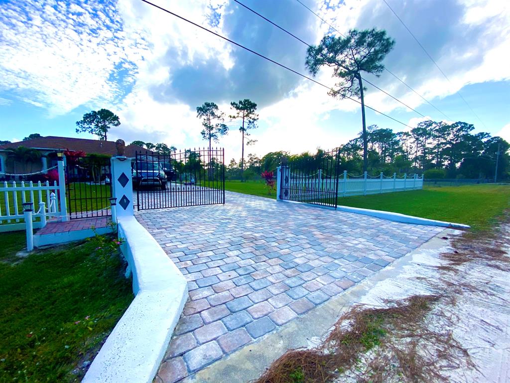 LOXAHATCHEE - Residential