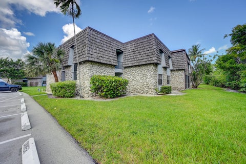 Tiny photo for 3101 Oakland Shores Drive #H210, Oakland Park, FL 33309 (MLS # B26078196)