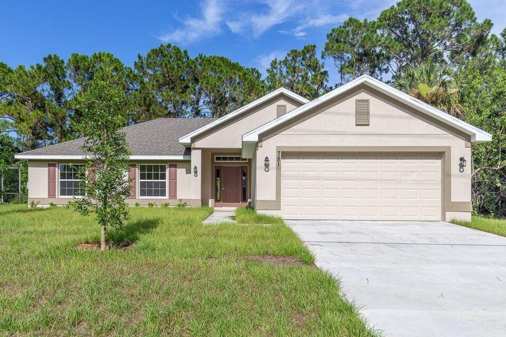 Photo of 1626 SE Ridgewood Street, Port Saint Lucie, FL 34952 (MLS # R10774812)