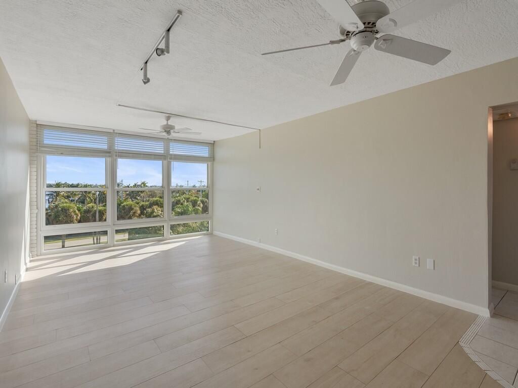 Photo of 2333 Indian River Boulevard #502, Vero Beach, FL 32960 (MLS # R11157246)