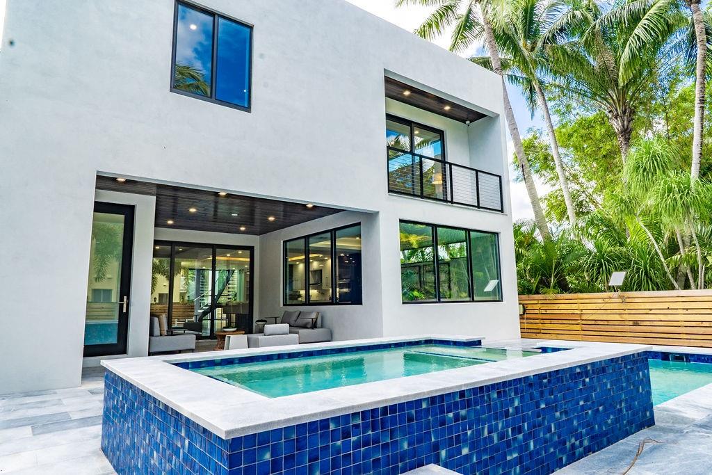 Tarpon River - Residential