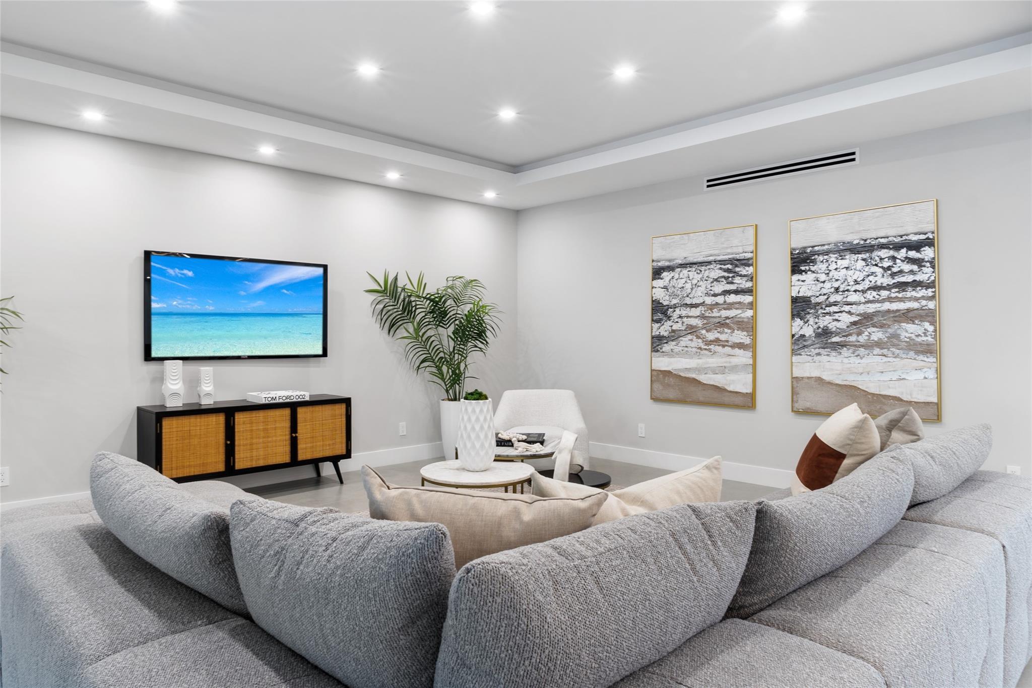 Tarpon River - Residential