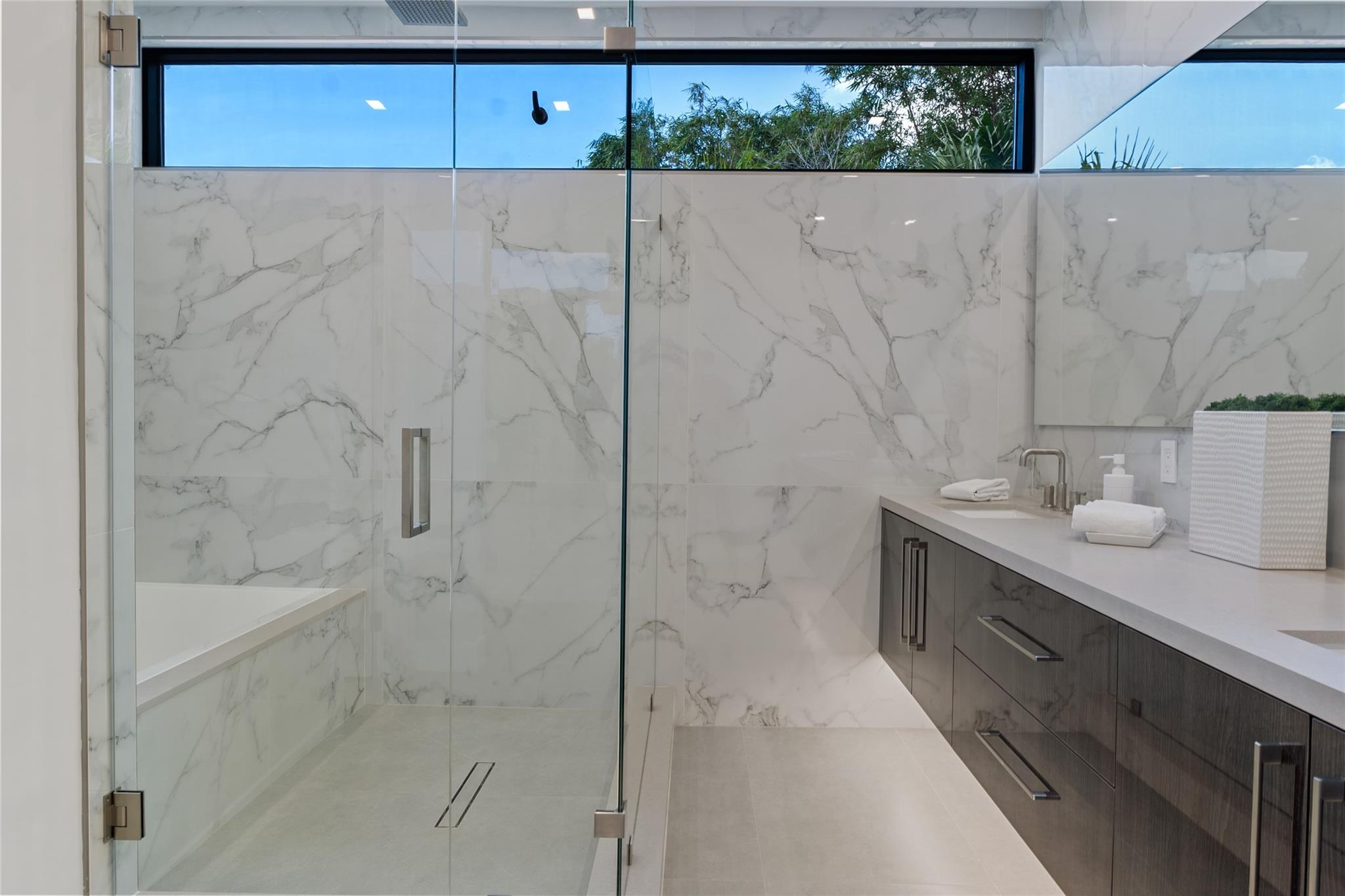 Tarpon River - Residential