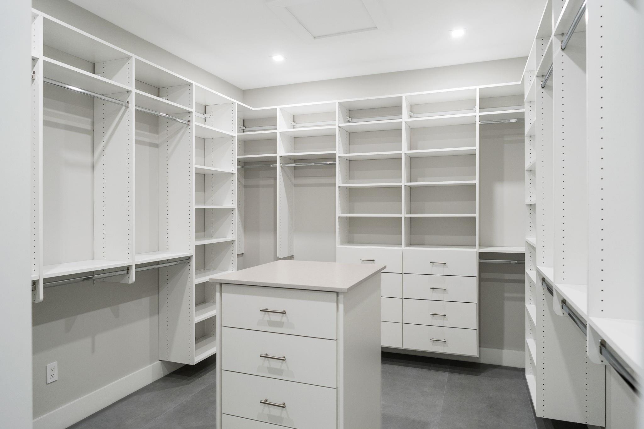 Tarpon River - Residential