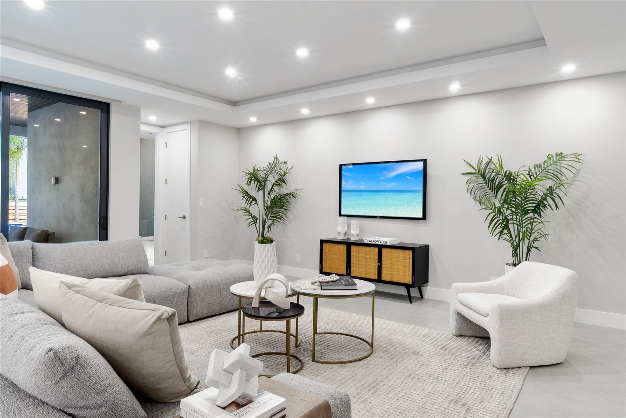 Tarpon River - Residential