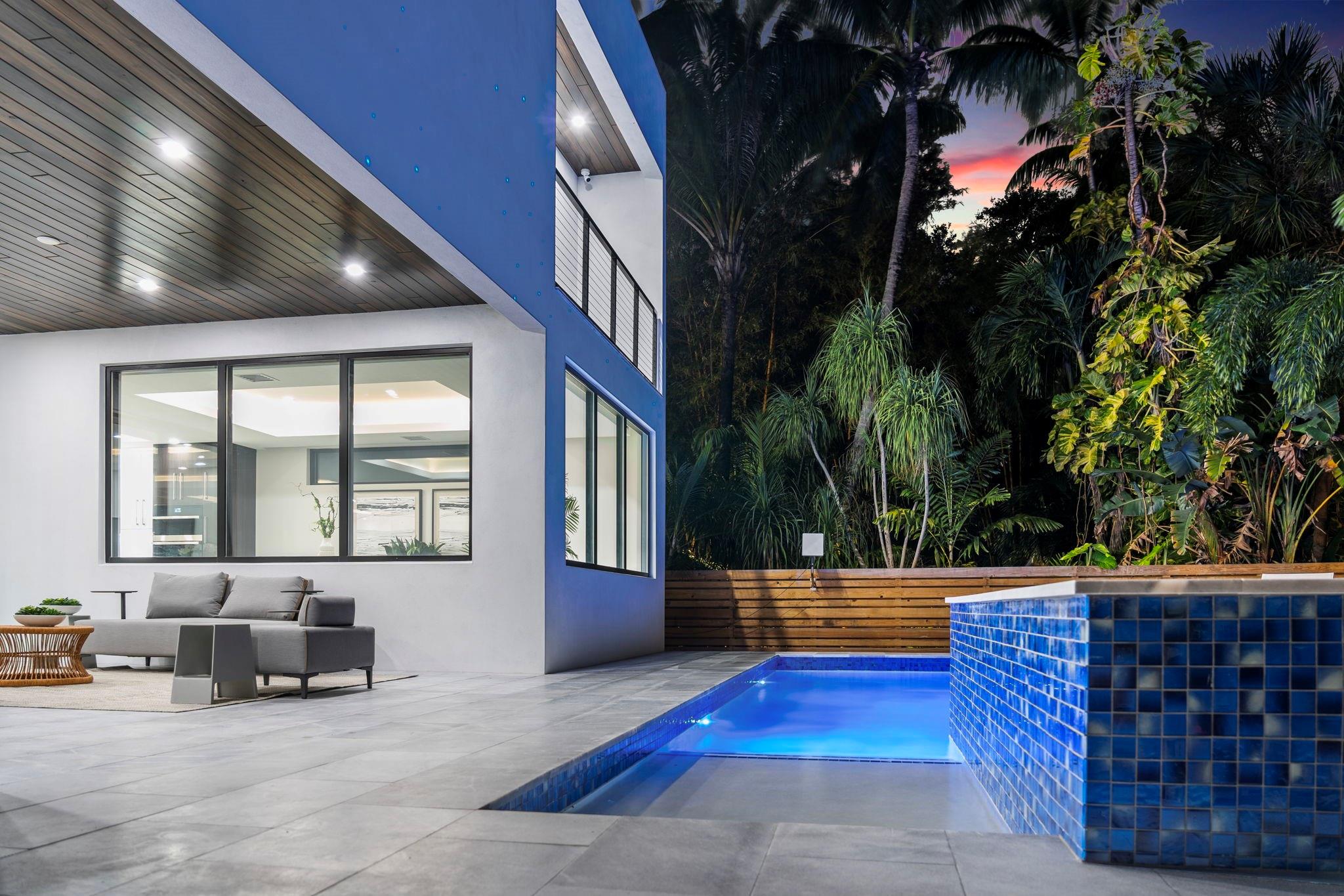 Tarpon River - Residential