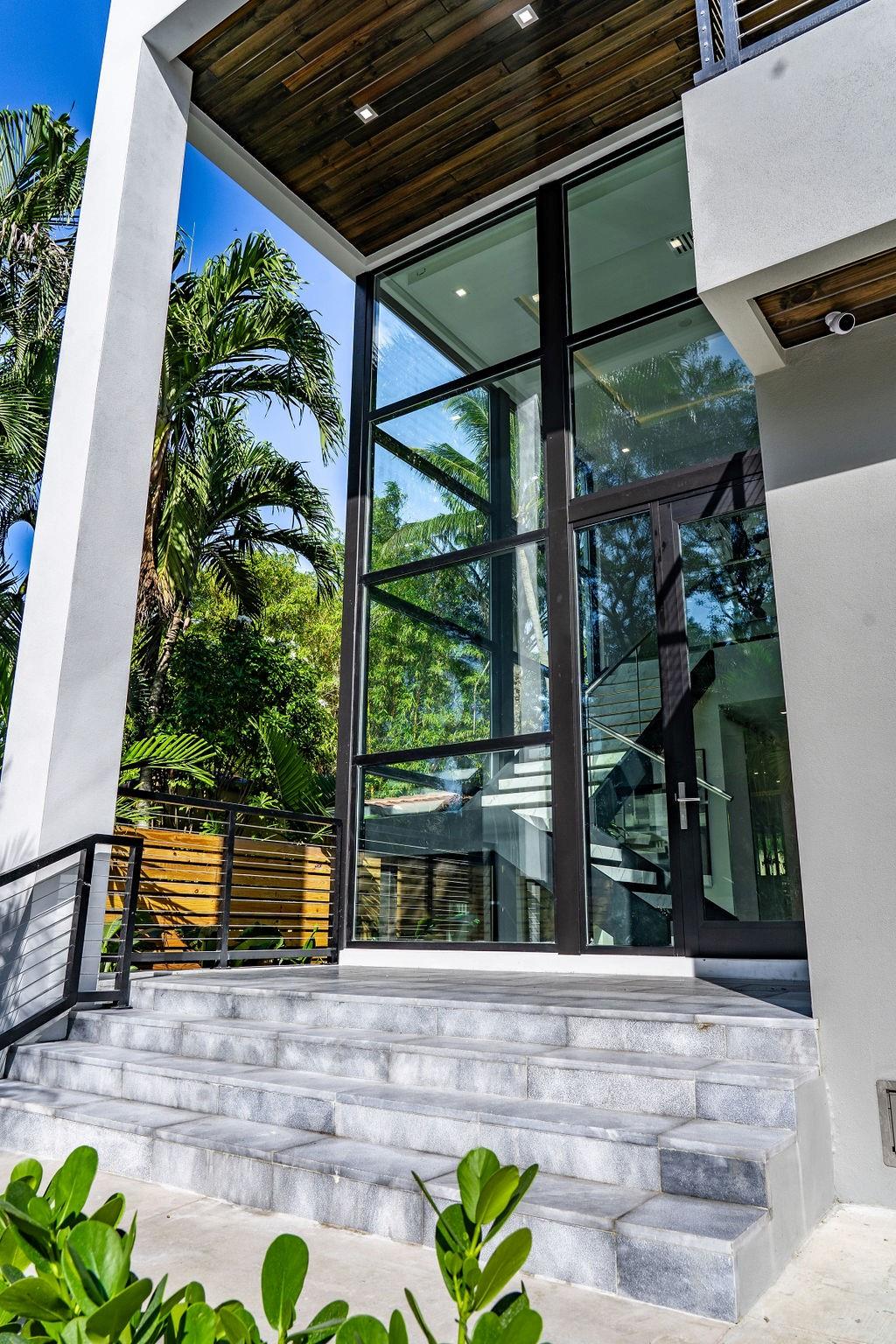 Tarpon River - Residential