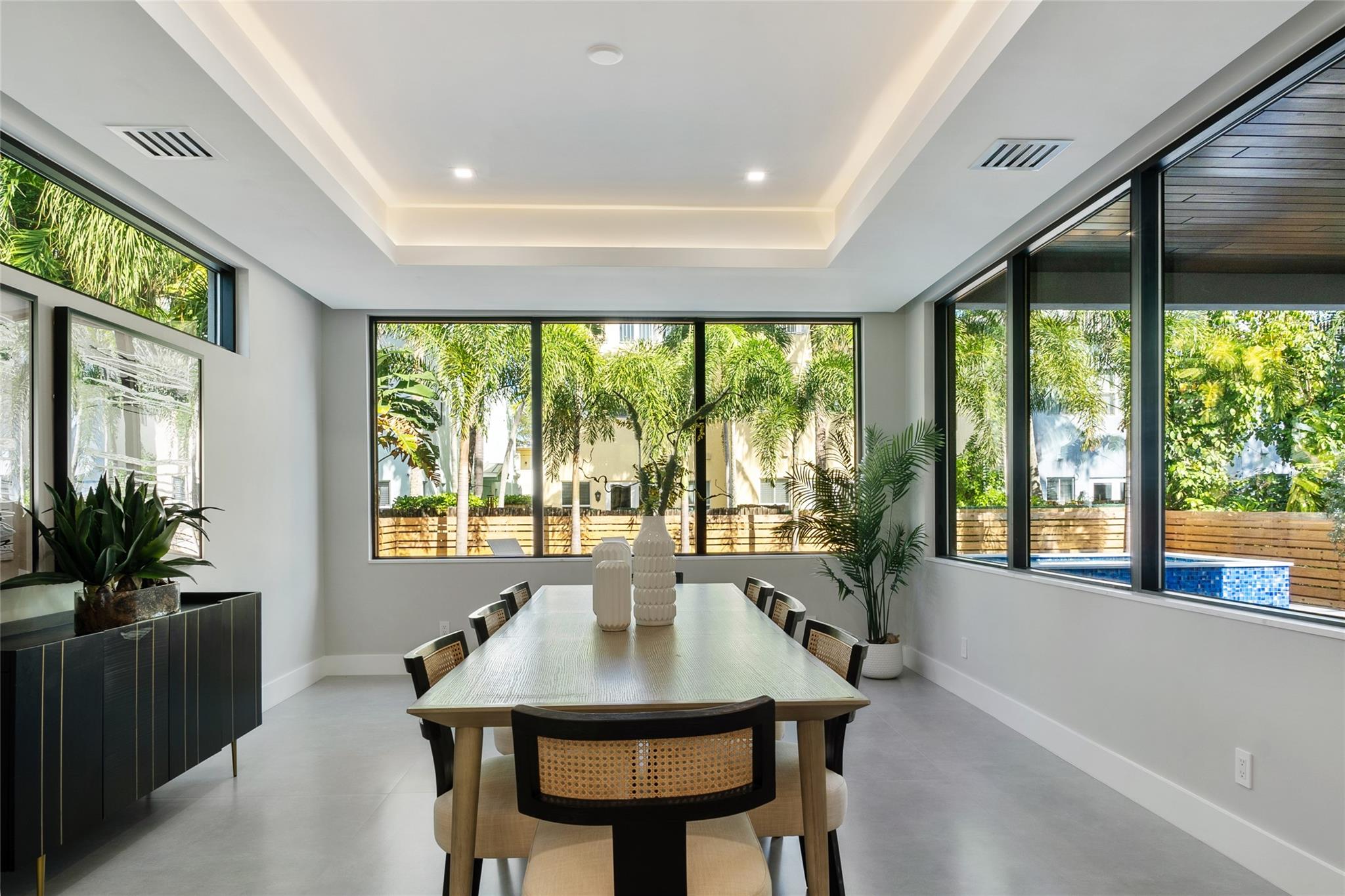 Tarpon River - Residential