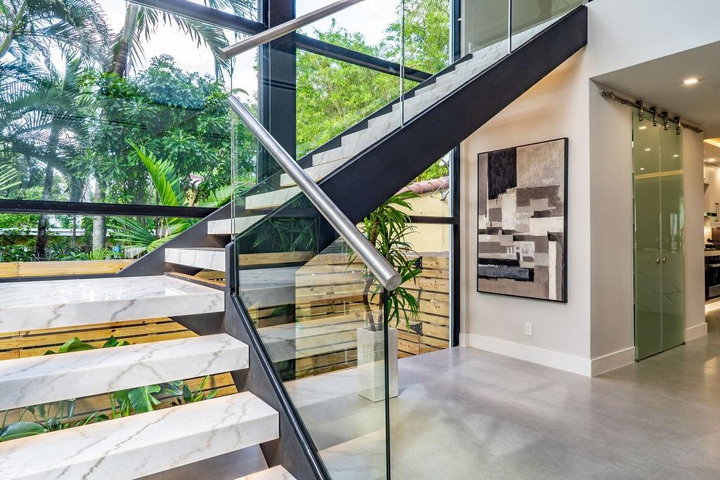 Tarpon River - Residential