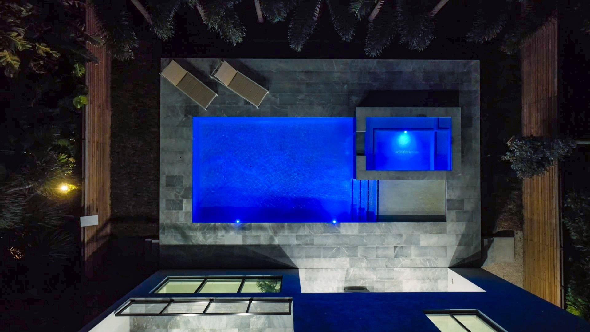 Tarpon River - Residential