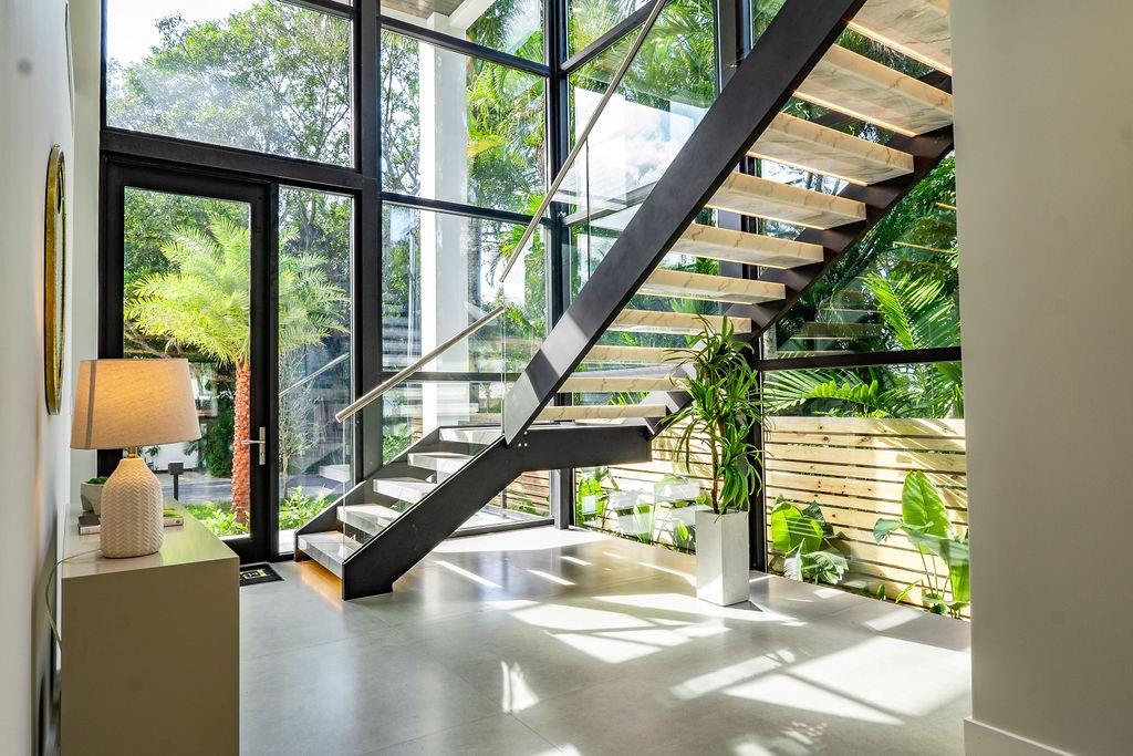 Tarpon River - Residential