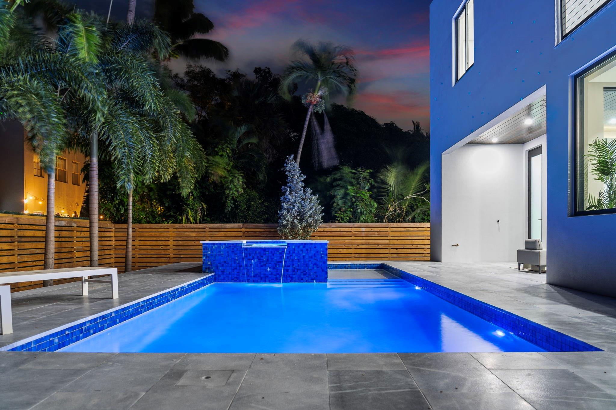 Tarpon River - Residential