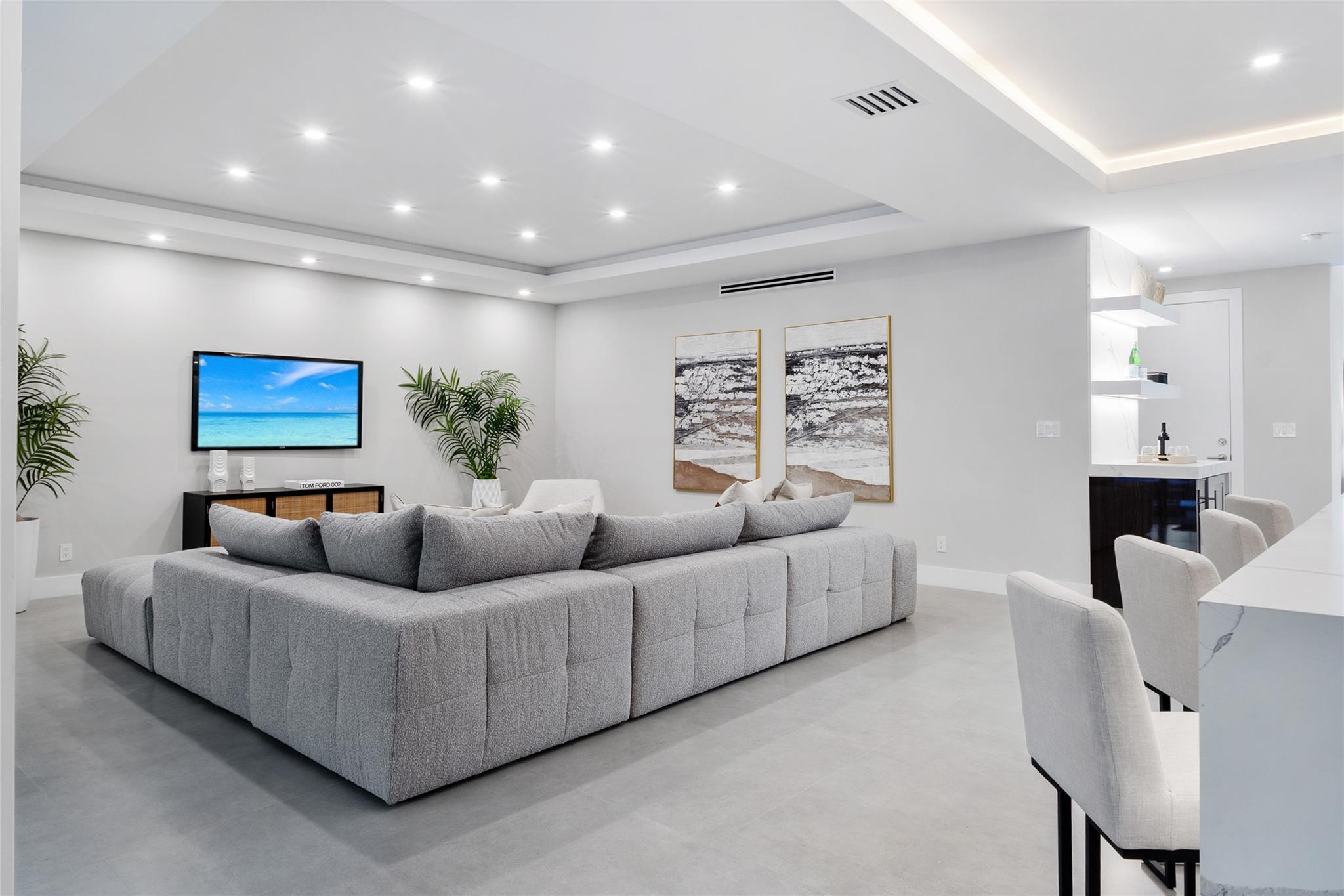 Tarpon River - Residential