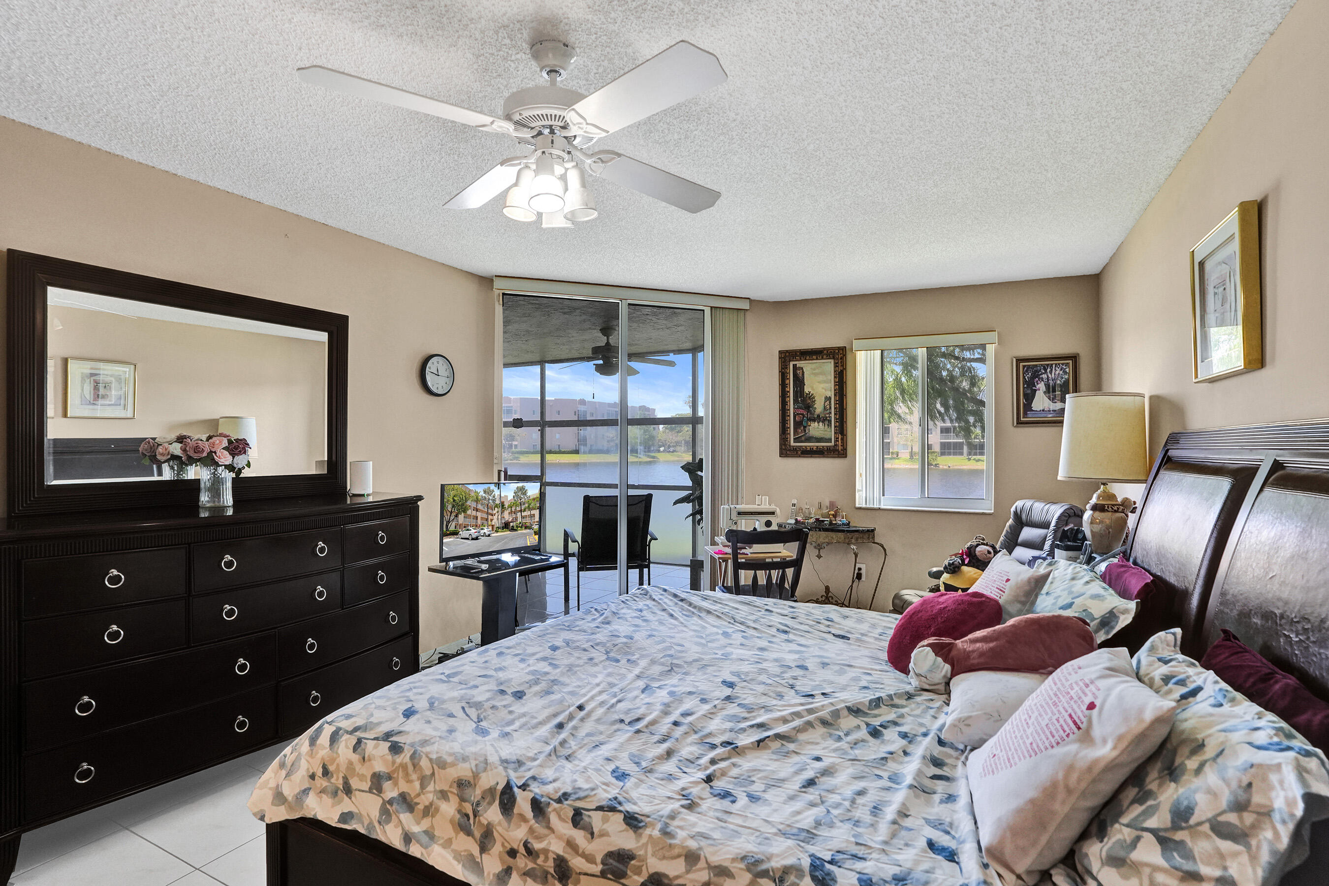 GRANVILLE CONDOMINIUM - Residential