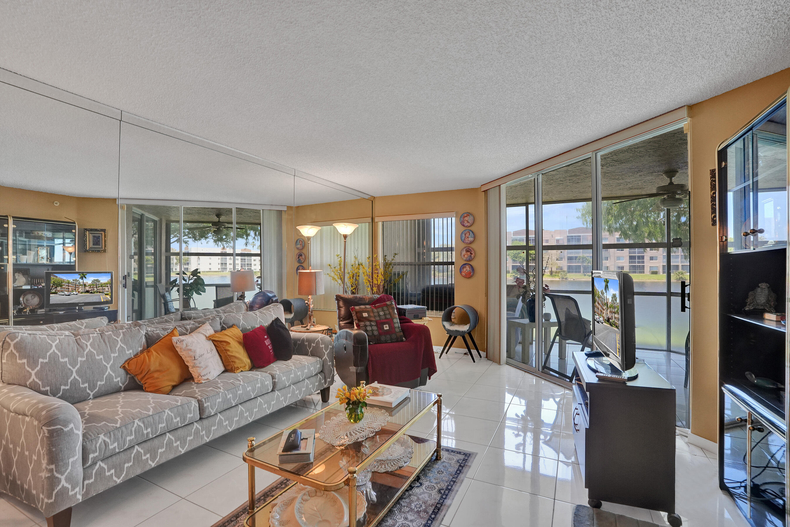 GRANVILLE CONDOMINIUM - Residential