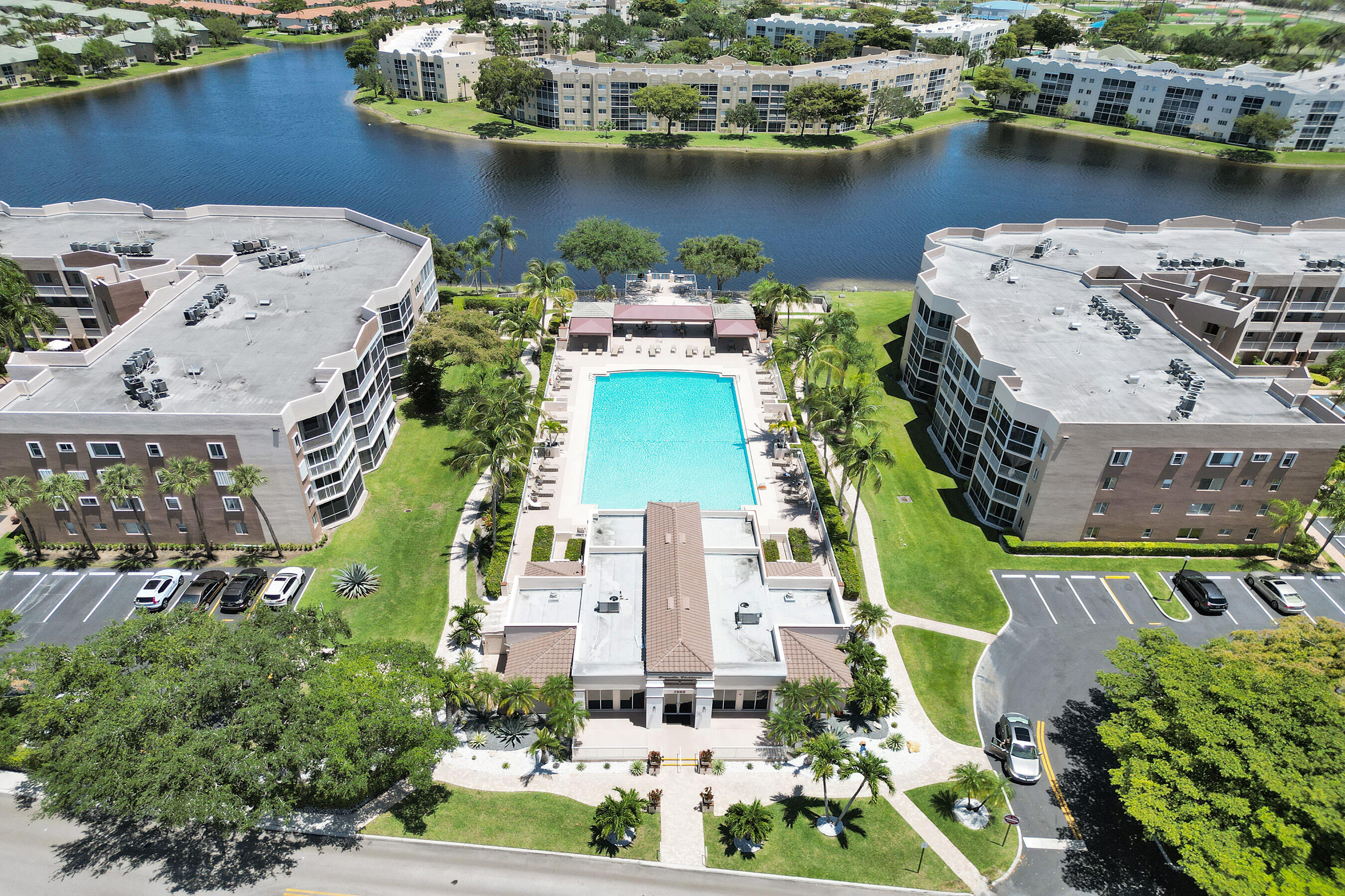 GRANVILLE CONDOMINIUM - Residential