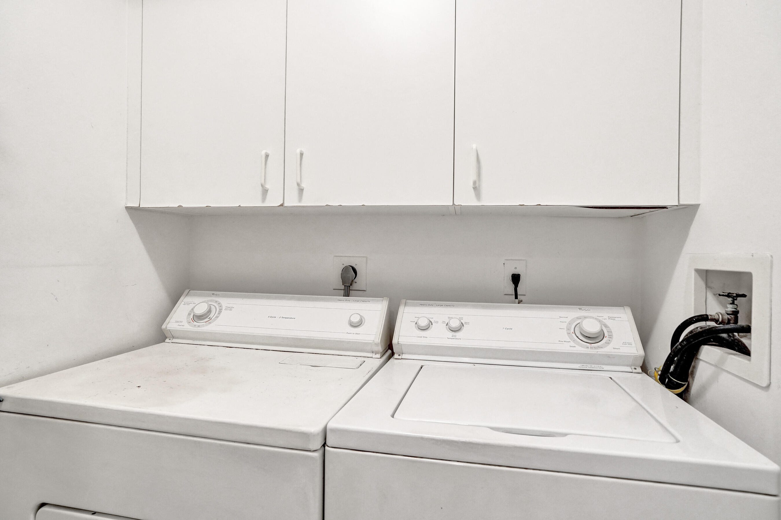 GRANVILLE CONDOMINIUM - Residential