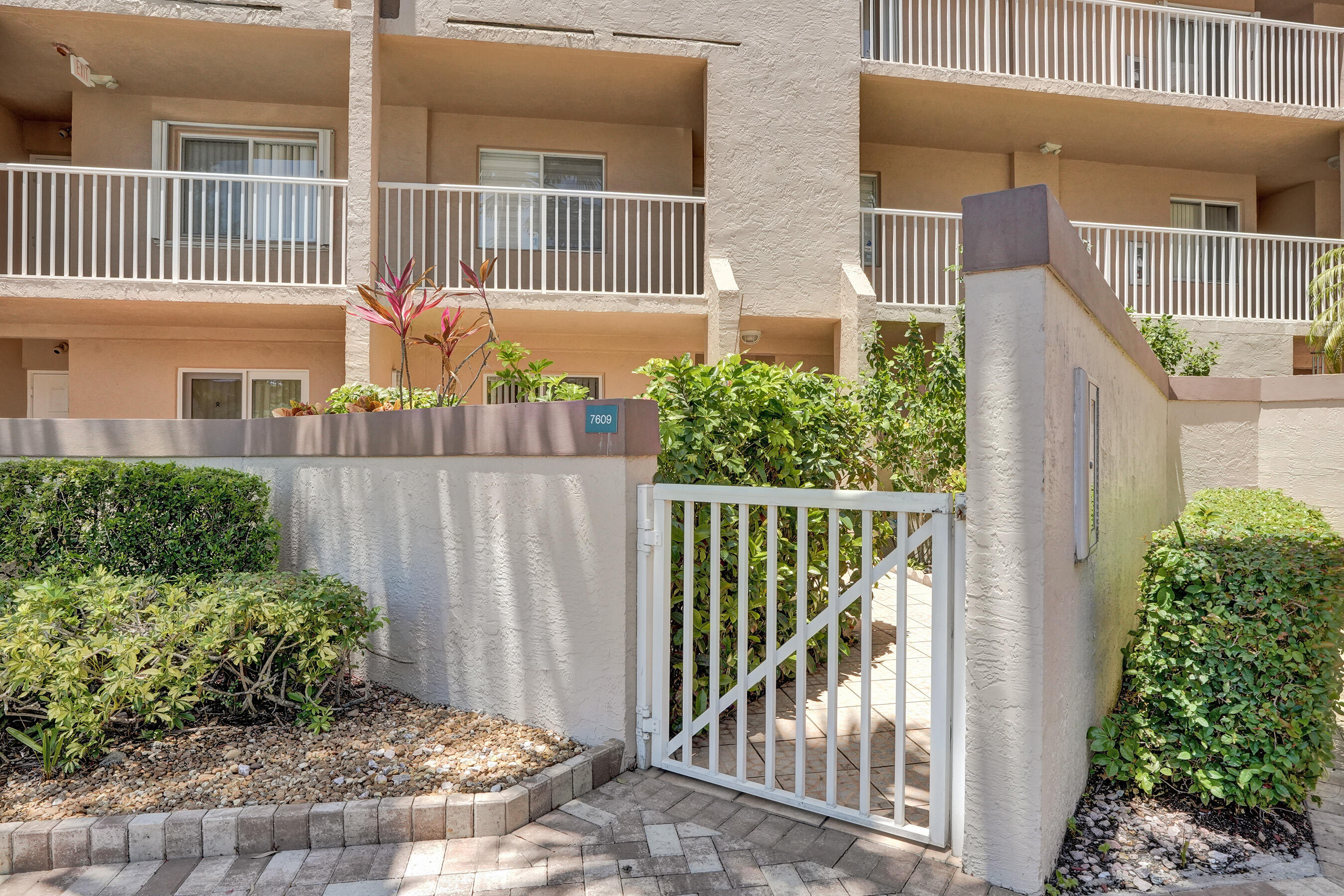 GRANVILLE CONDOMINIUM - Residential