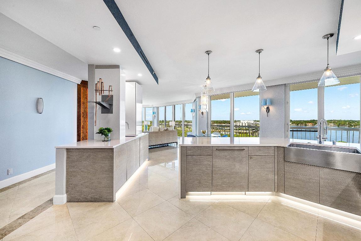 2100 COND AT SLOANS CURVE - Residential