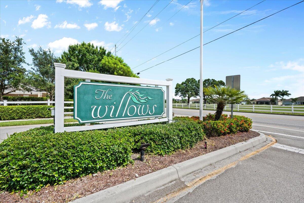 THE WILLOWS - Residential