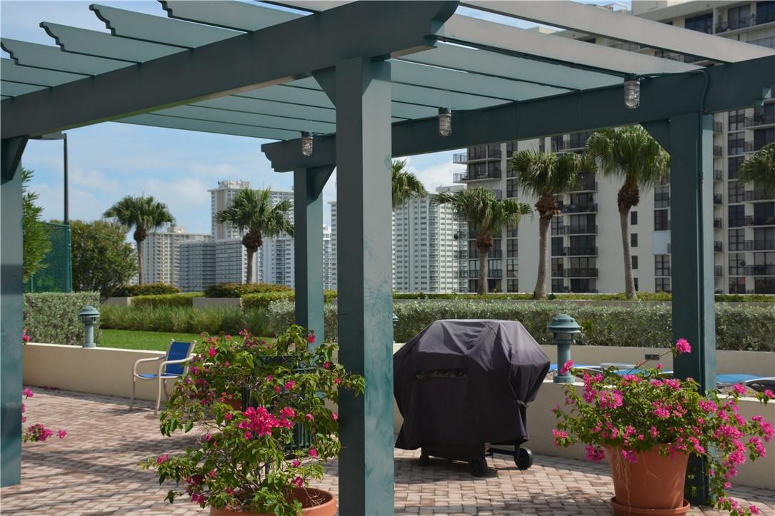 Tides at Bridgeside - Residential