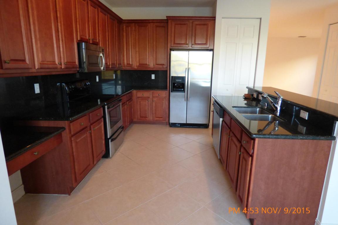 CANYON ISLES 1 - Residential Lease