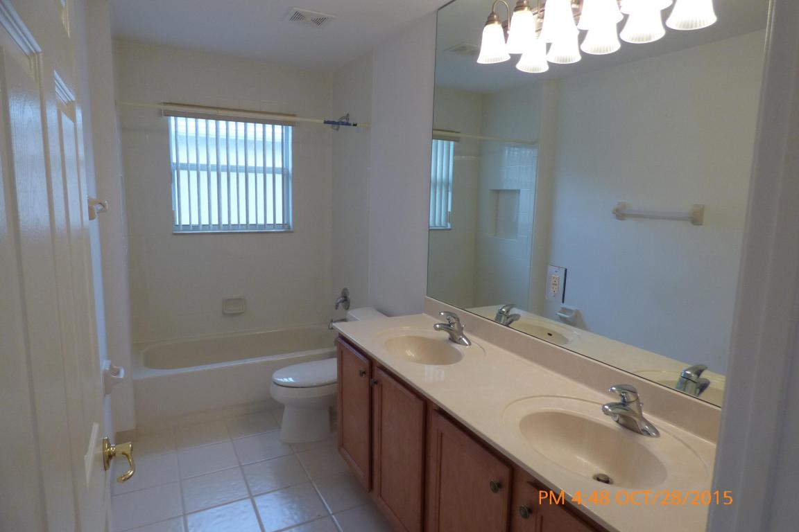 CANYON ISLES 1 - Residential Lease