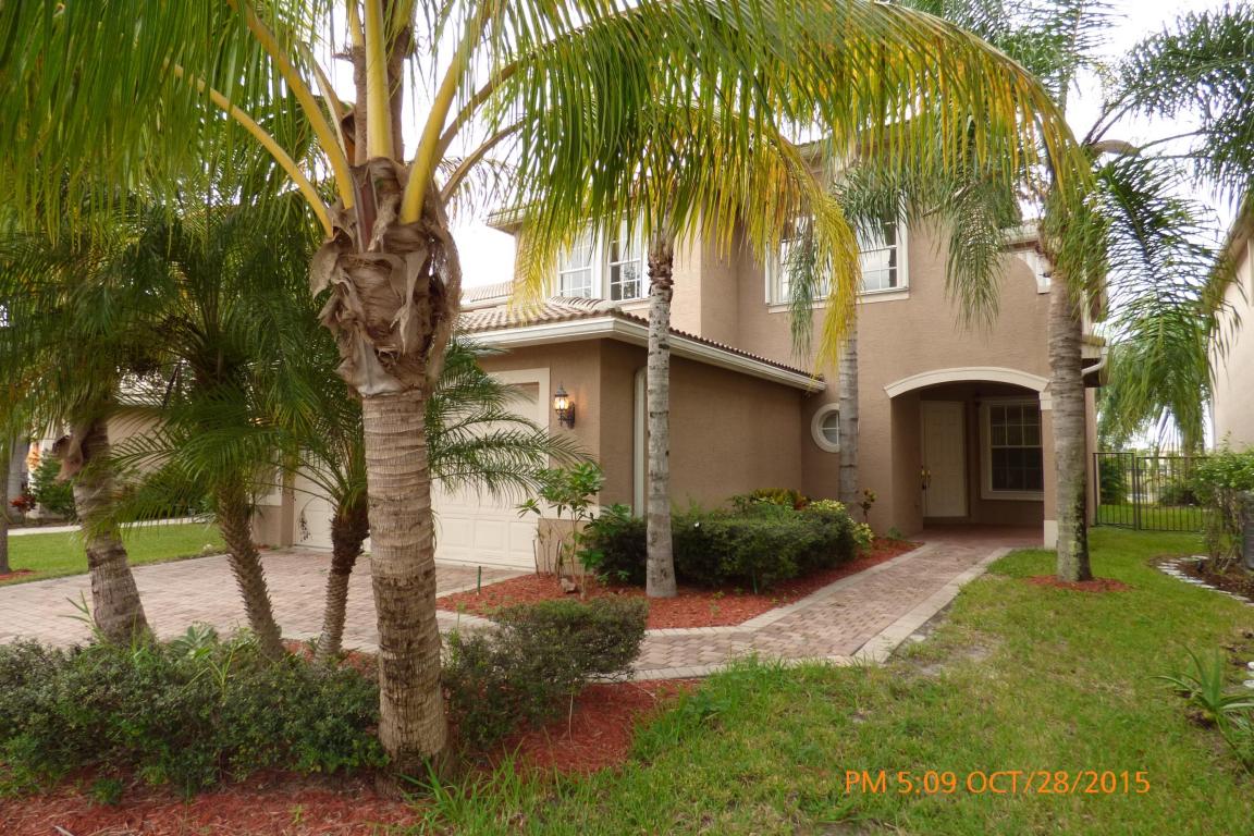 CANYON ISLES 1 - Residential Lease