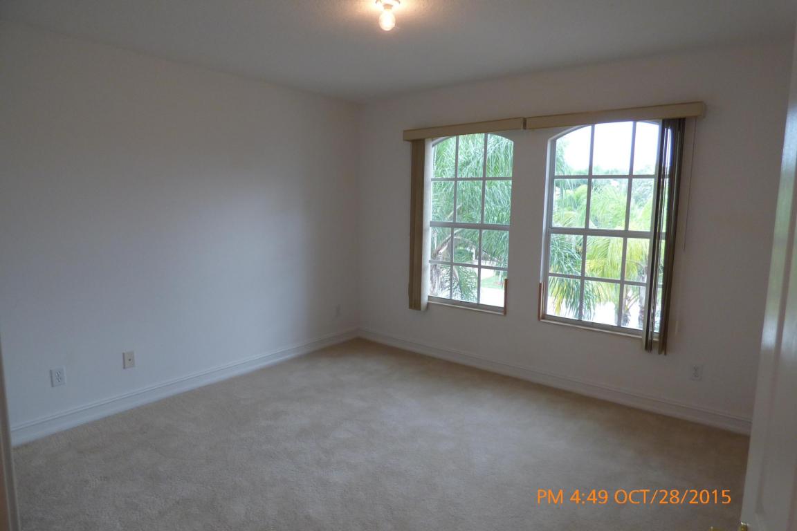 CANYON ISLES 1 - Residential Lease