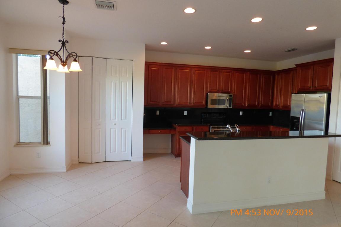CANYON ISLES 1 - Residential Lease