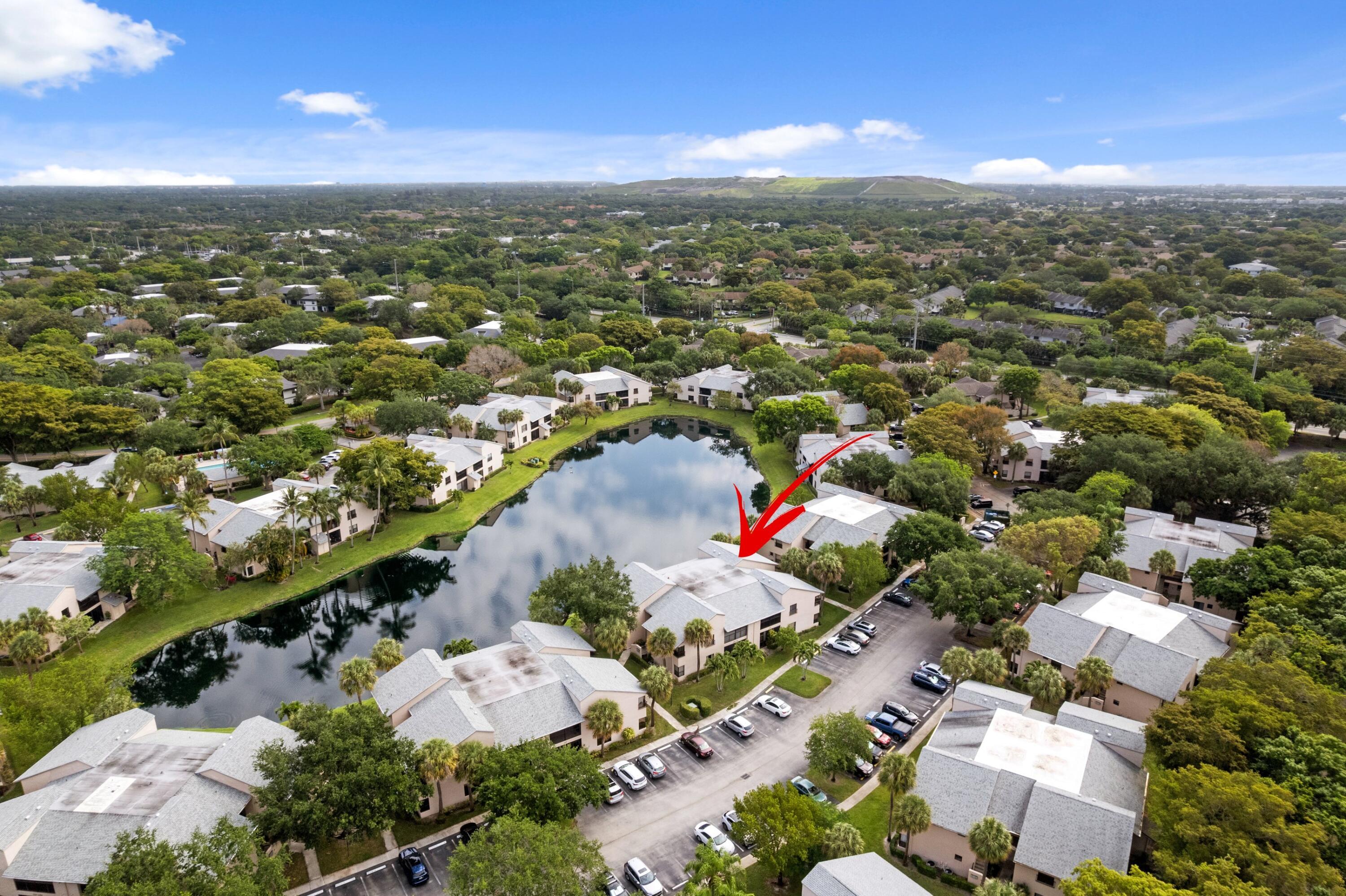 KARANDA VILLAGE V-B CONDO - Residential