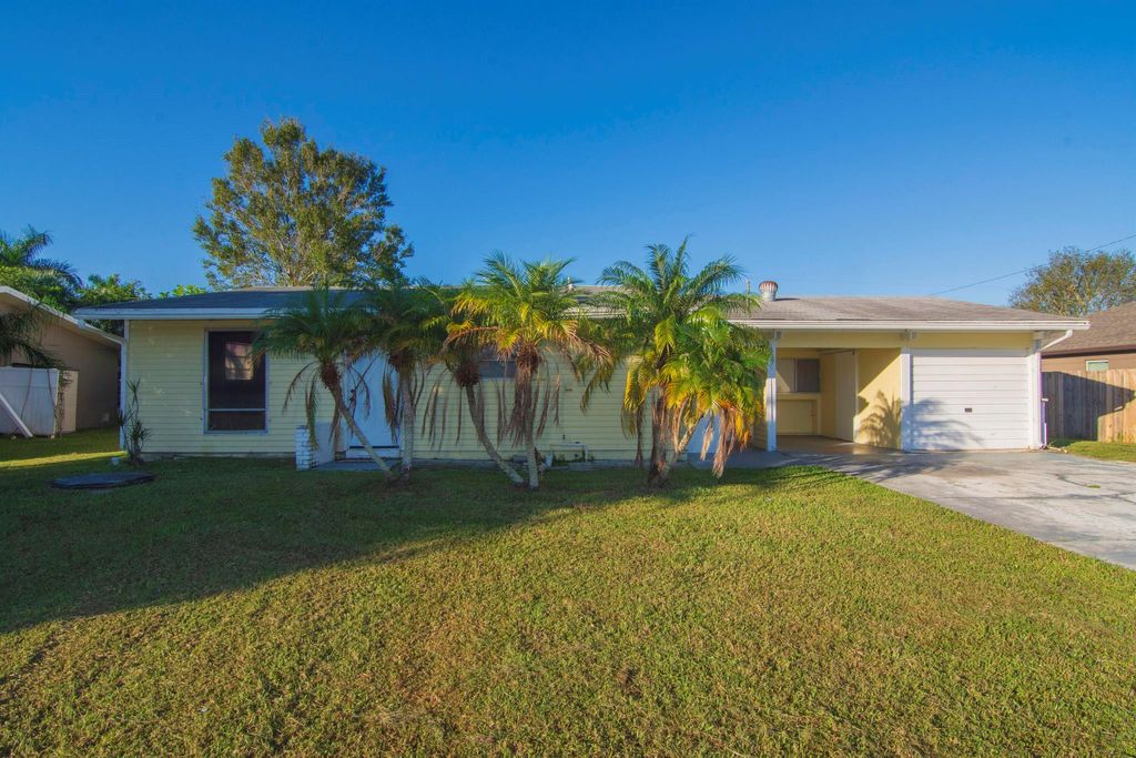 Photo of 458 SE Asbury Lane, Port St Lucie, FL 34983 (MLS # R10929247)