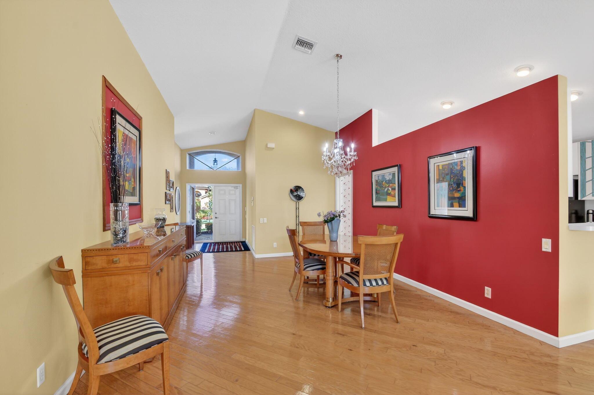 LAKERIDGE GREENS - Residential