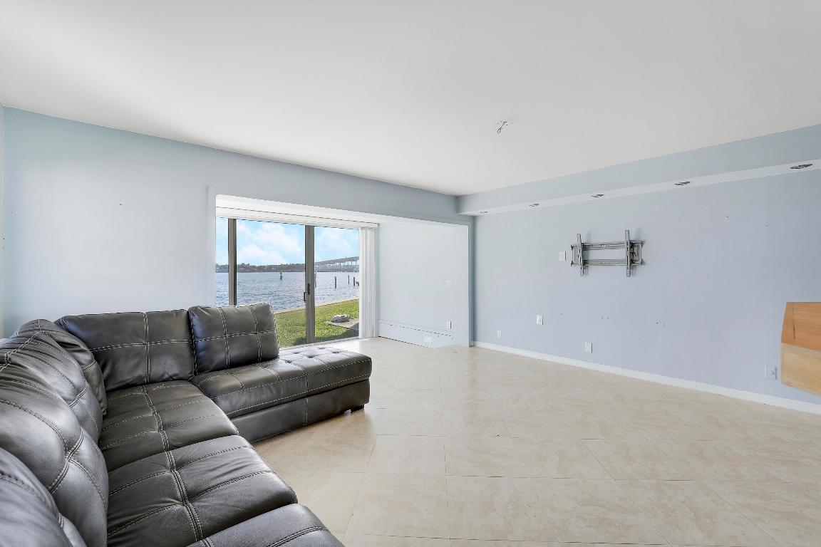 KEY HAVEN CONDO - Land