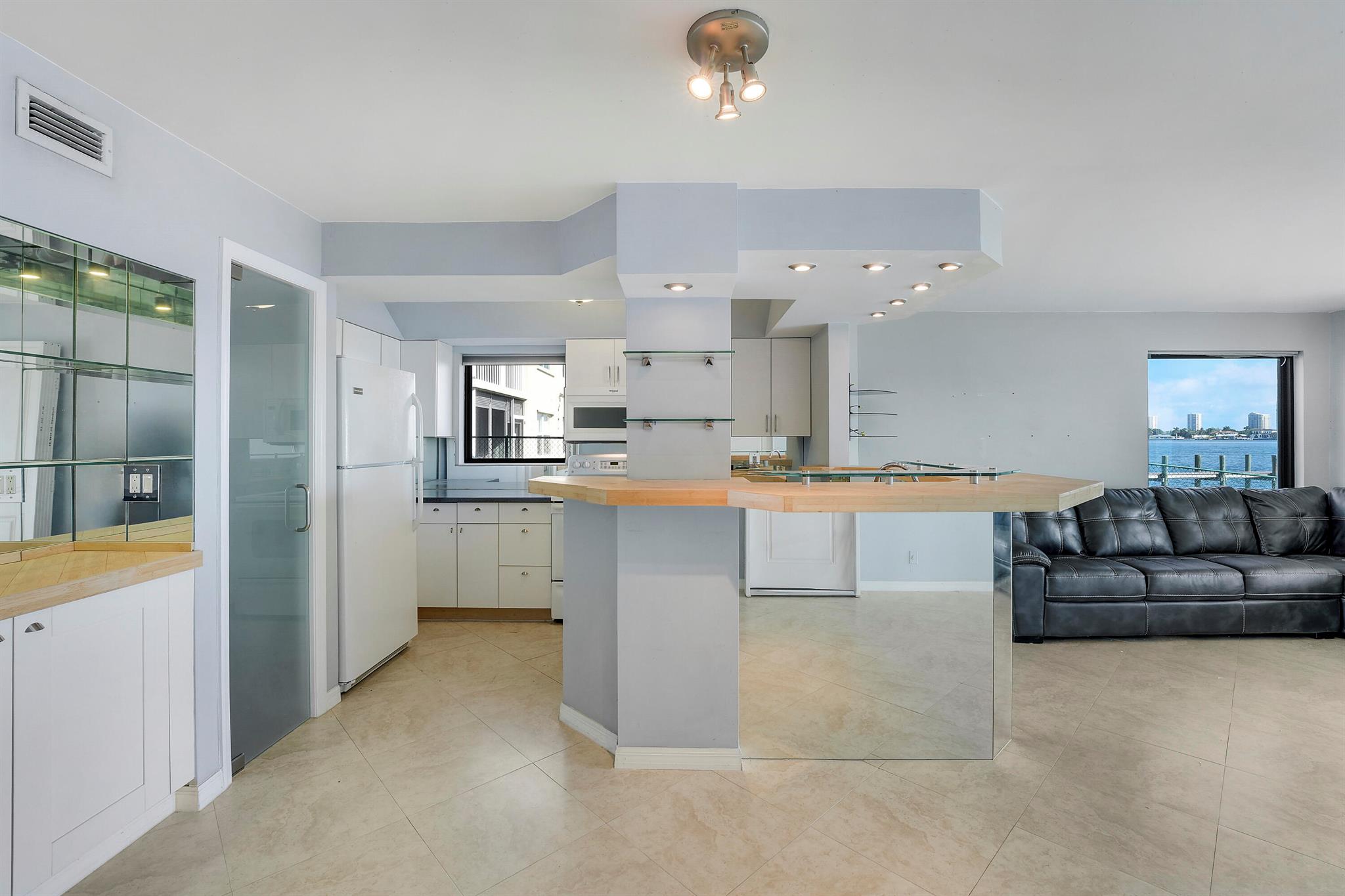 KEY HAVEN CONDO - Land