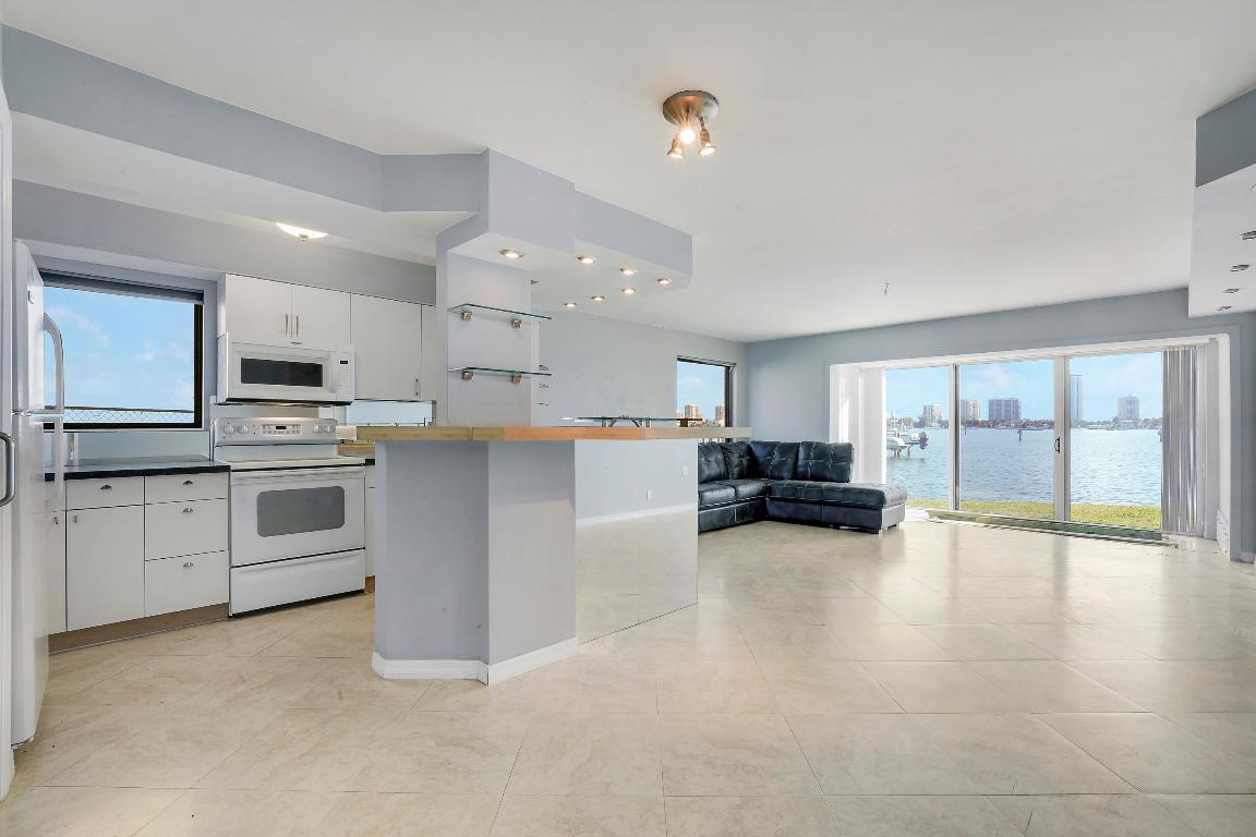 KEY HAVEN CONDO - Land