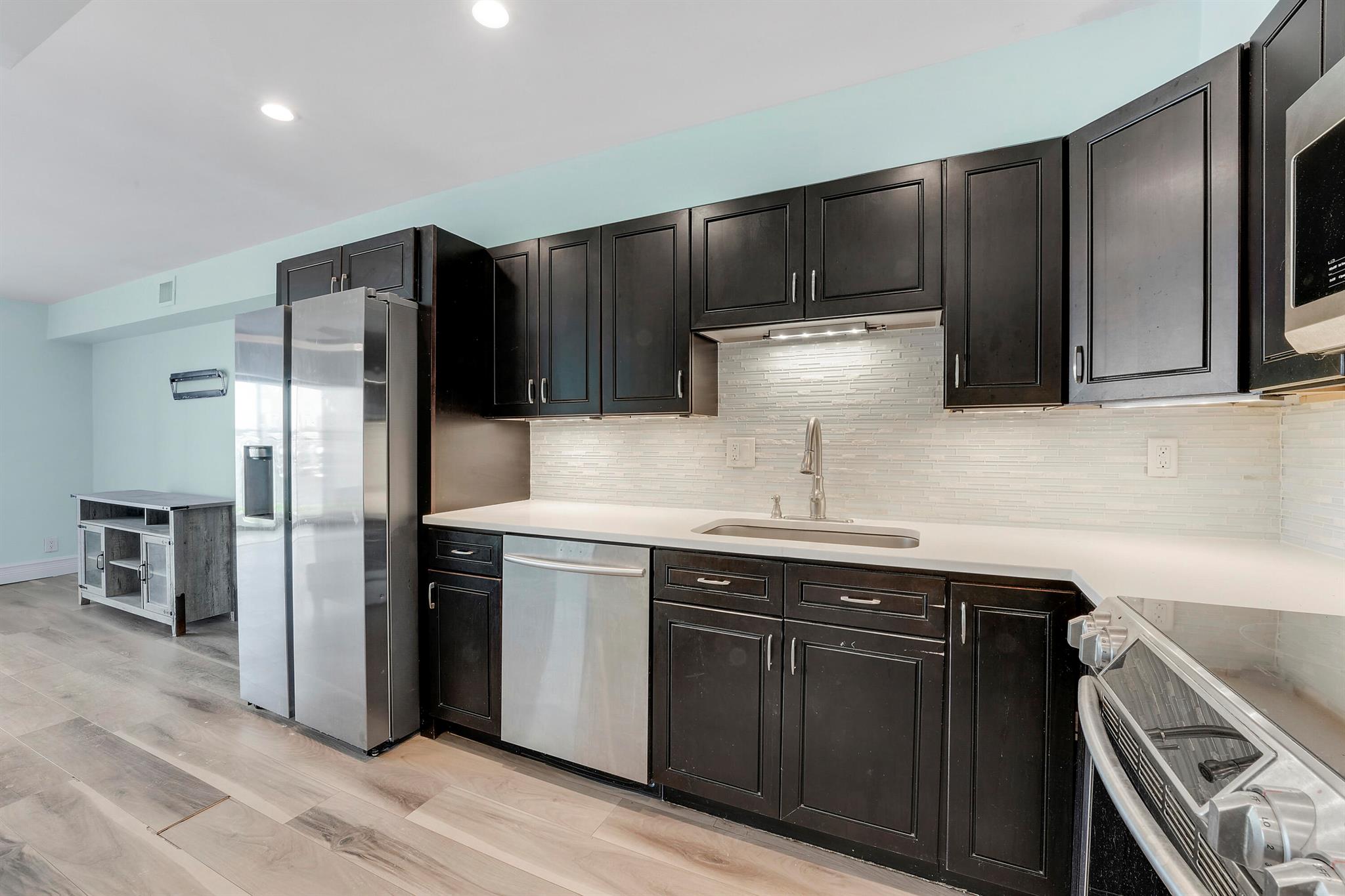 KEY HAVEN CONDO - Land