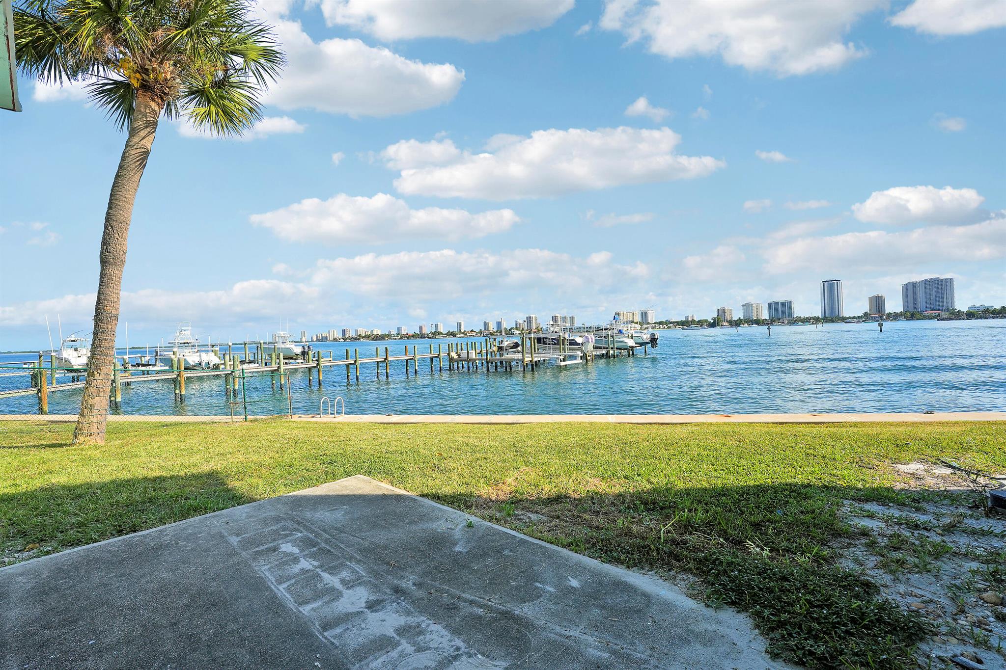 KEY HAVEN CONDO - Land