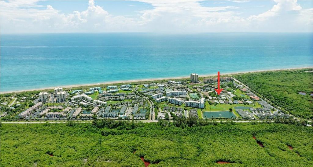 Photo of 56 Winghaven Lane, Fort Pierce, FL 34949 (MLS # R11105181)